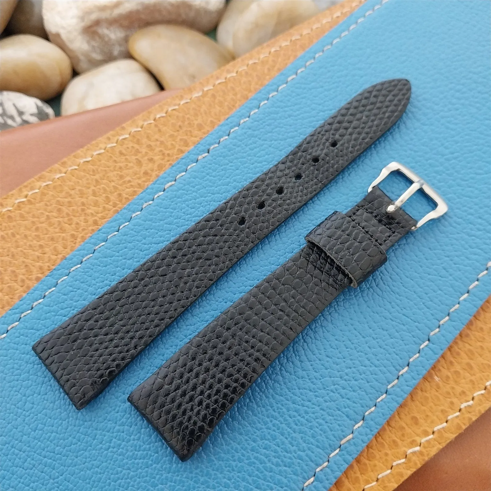 17.2mm Caravelle Bulova Black Leather Unused Classic 1970s Vintage Watch Band