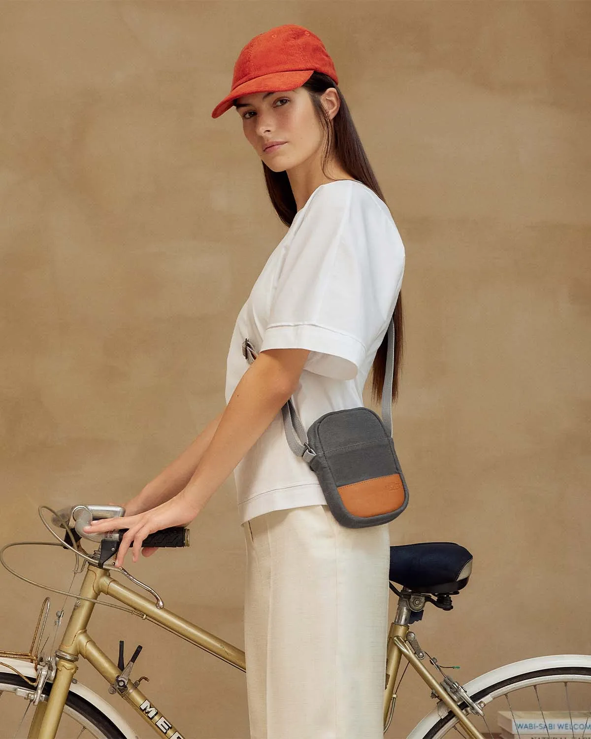 Heritage Neck Pouch - Vintage Grey